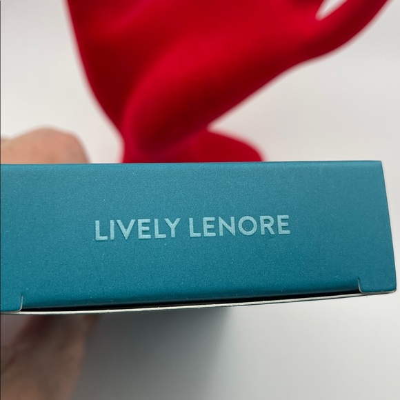 Red Aspen Acrylic Nail Dashes - Lovely Lenore - Picture 4 of 4